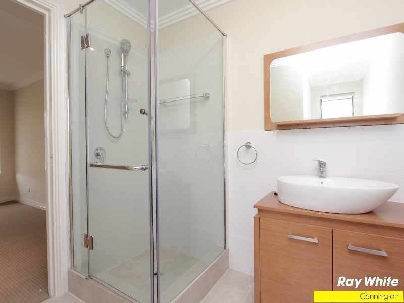 98 Postling, Kenwick WA 6107