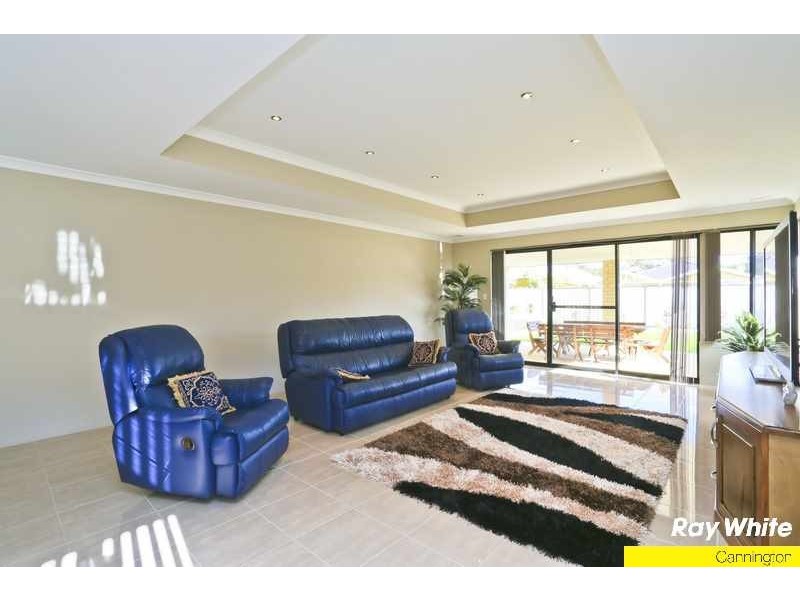 22 Carmichael Street, Beckenham WA 6107