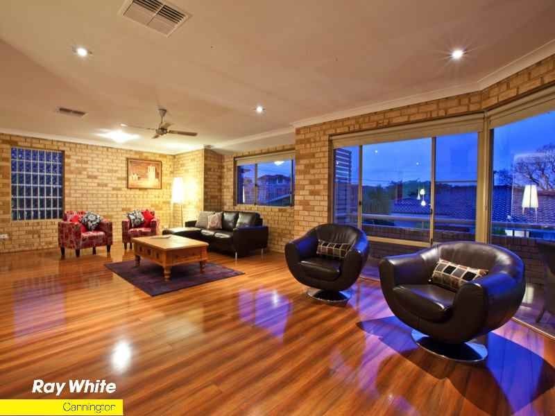 78 River Way, Salter Point WA 6152