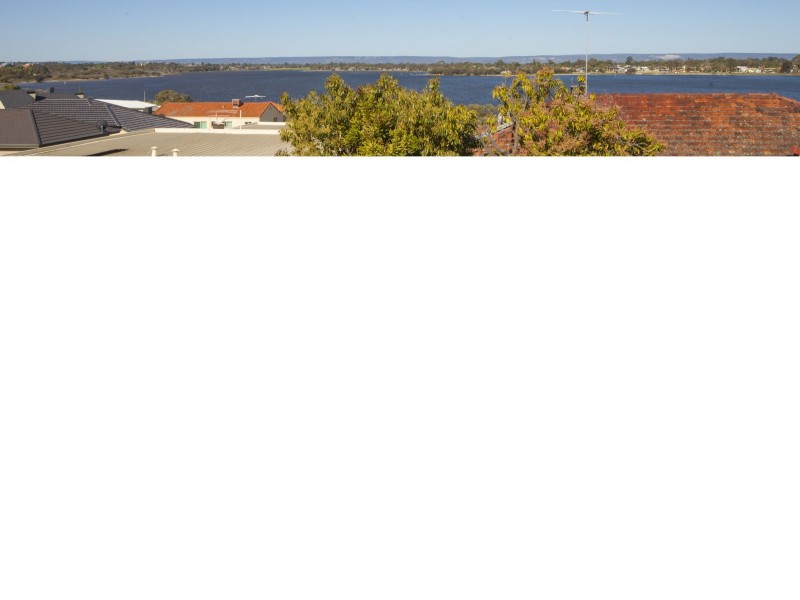 78 River Way, Salter Point WA 6152