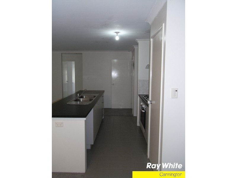 8 Brookman Avenue, Langford WA 6147