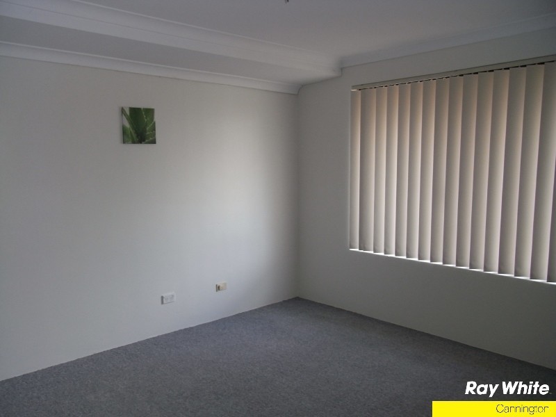 8 Brookman Avenue, Langford WA 6147