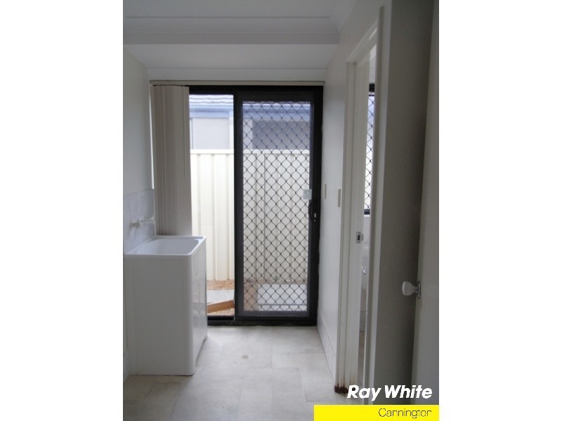 8 Brookman Avenue, Langford WA 6147