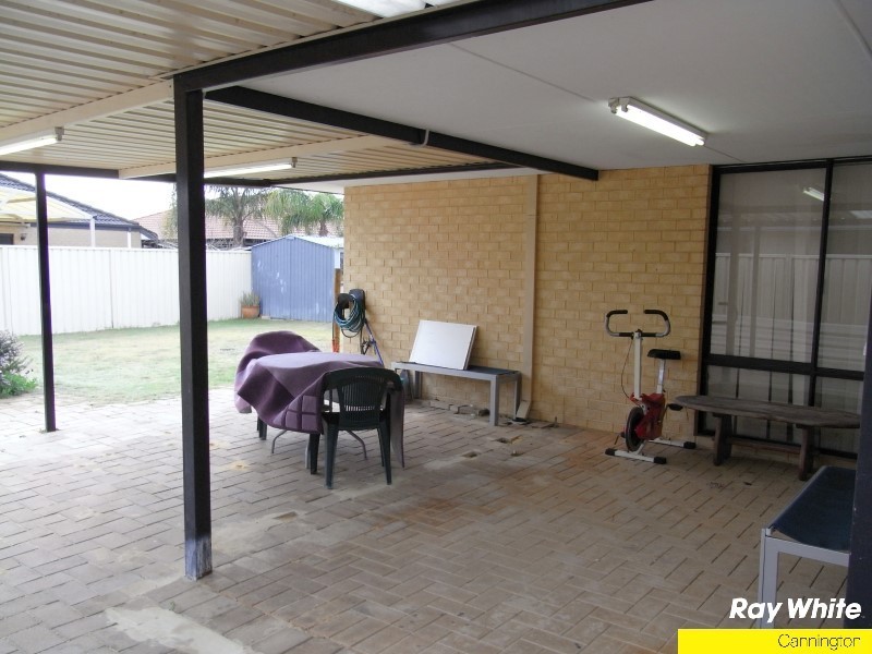 8 Brookman Avenue, Langford WA 6147