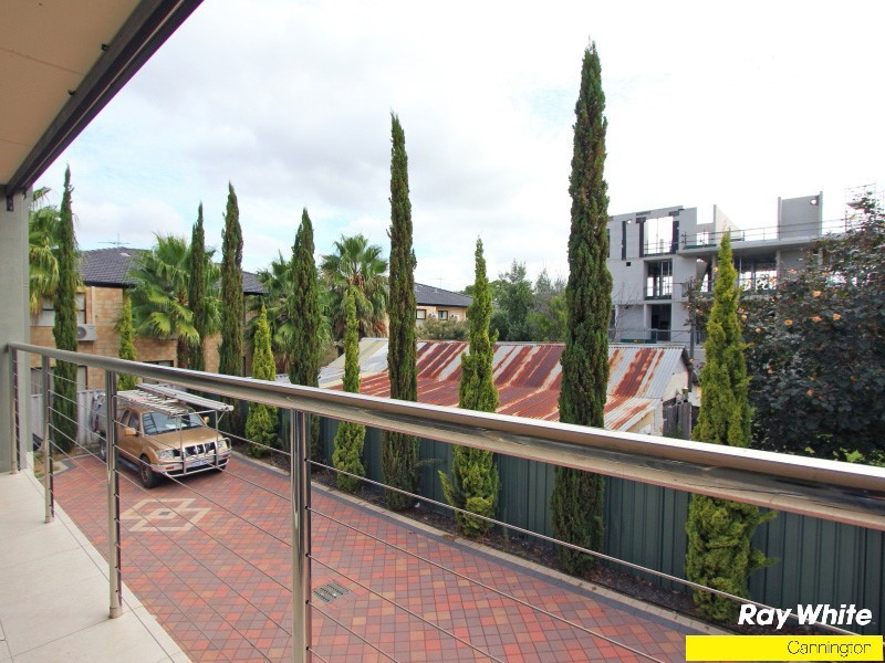 6/51 Carden Drive, Cannington WA 6107