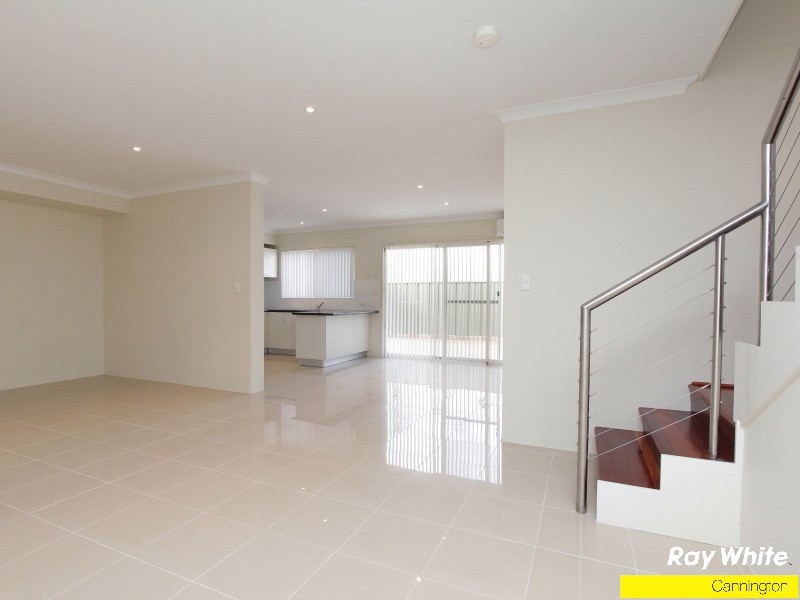 6/51 Carden Drive, Cannington WA 6107