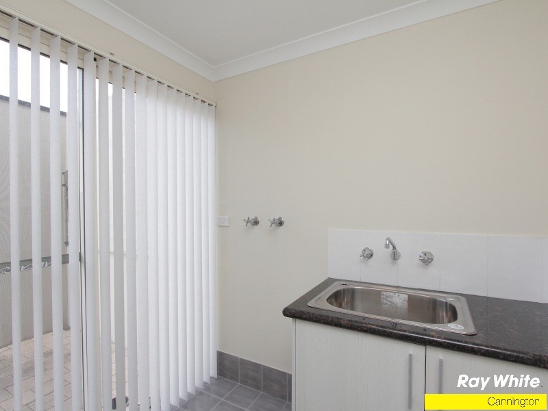 6/51 Carden Drive, Cannington WA 6107