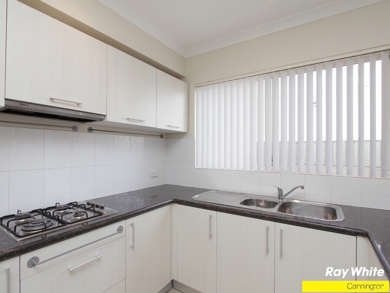 6/51 Carden Drive, Cannington WA 6107