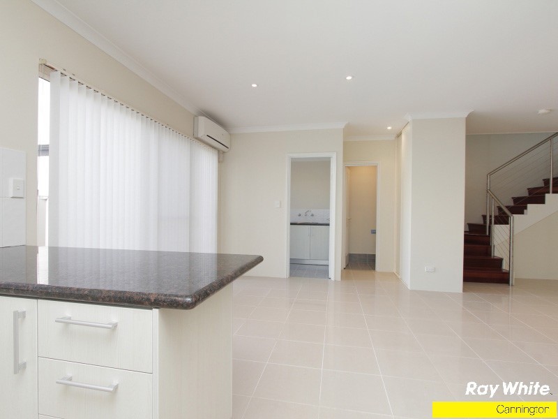 6/51 Carden Drive, Cannington WA 6107