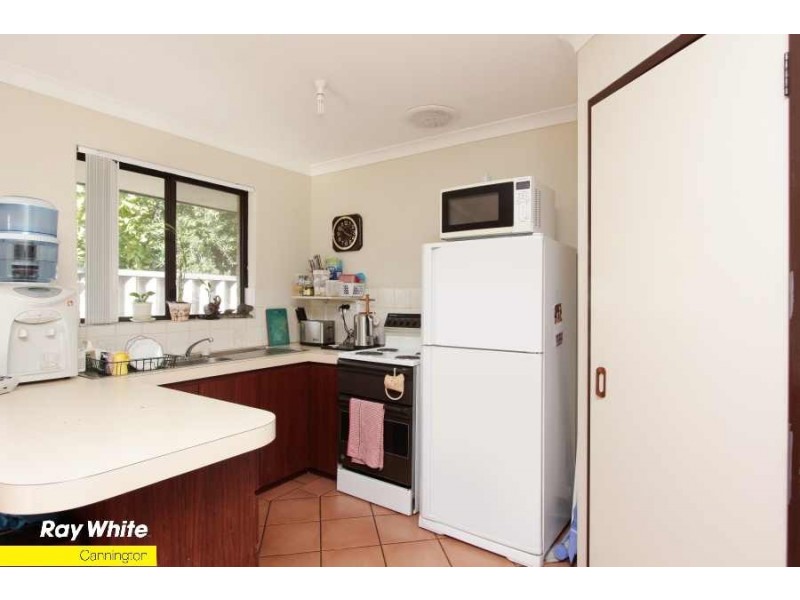 33 Nicholson Rd, Cannington WA 6107