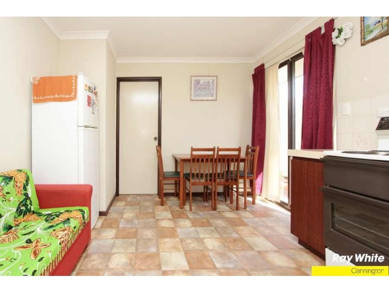 33 Nicholson Rd, Cannington WA 6107