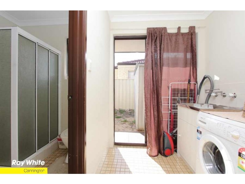 33 Nicholson Rd, Cannington WA 6107