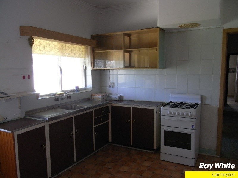 15 Liege Street, Cannington WA 6107