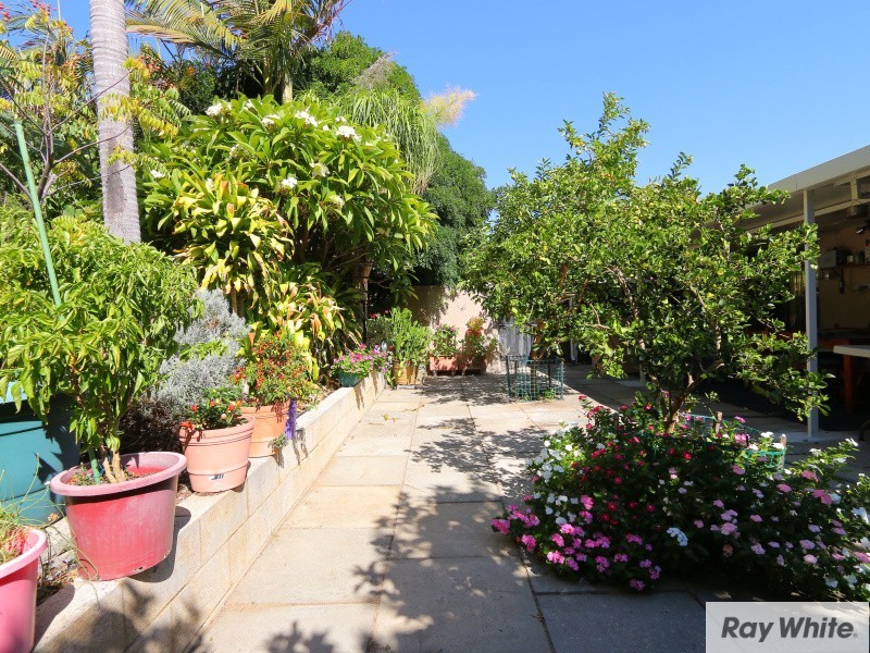 14 Wilpon Street, Beckenham WA 6107