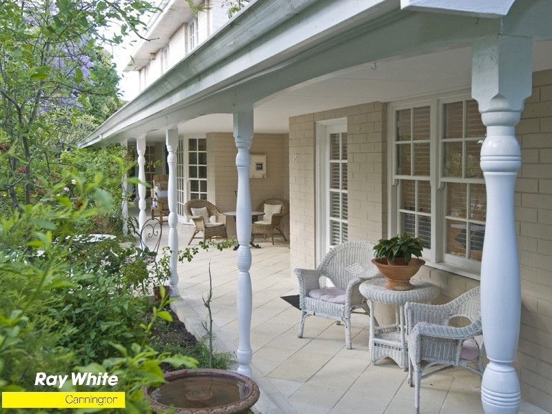 18 Redmond Street, Salter Point WA 6152