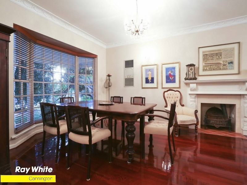 18 Redmond Street, Salter Point WA 6152