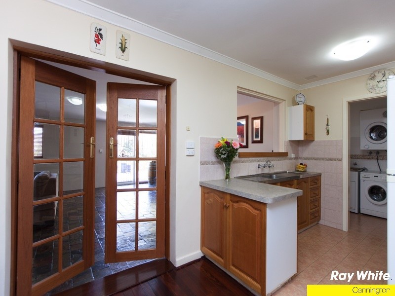 26 Faversham Street, Beckenham WA 6107