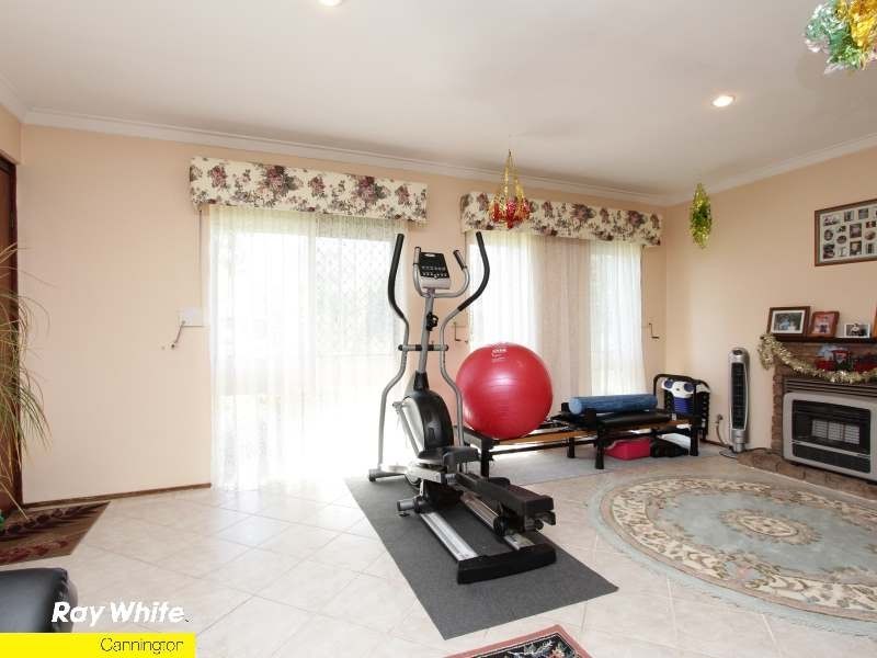 13 Orbit Street, Beckenham WA 6107