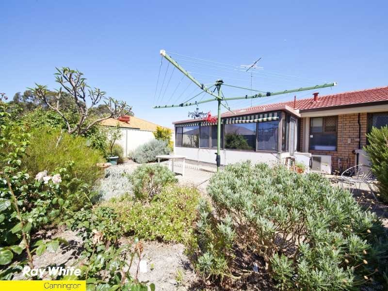 8/303 Wharf St, Queens Park WA 6107