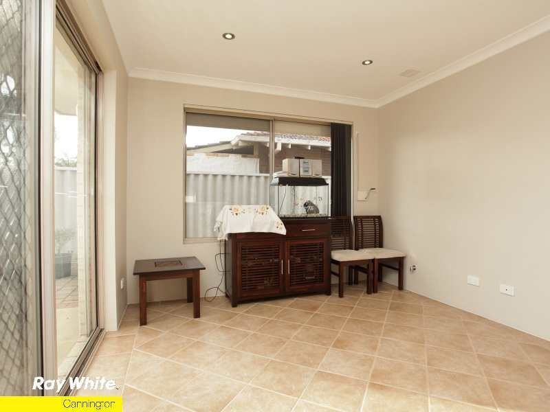 2/21 Arthur Street, Cannington WA 6107