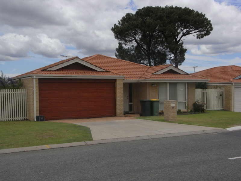 35 Whitlock Rd, East Cannington WA 6107
