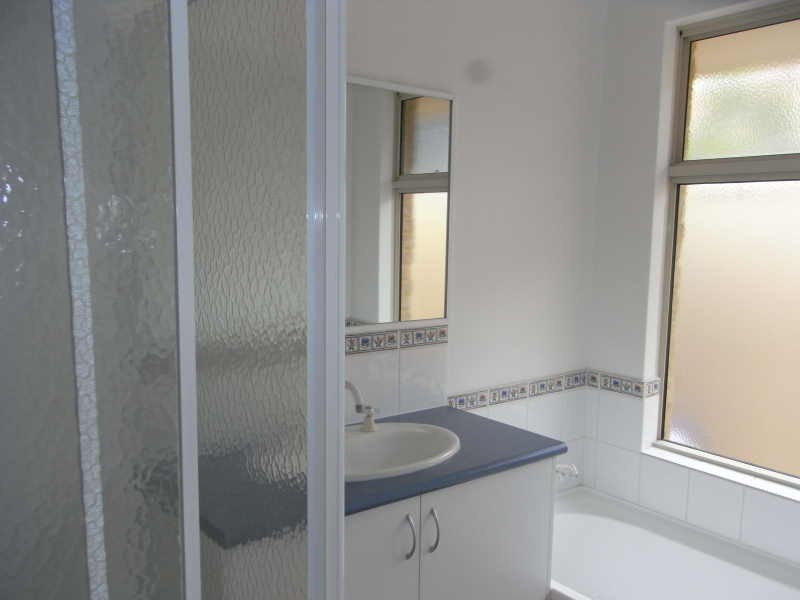 35 Whitlock Rd, East Cannington WA 6107