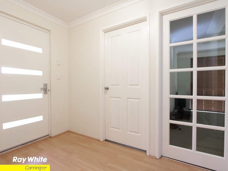 15 Ernest Drive, Success WA 6164