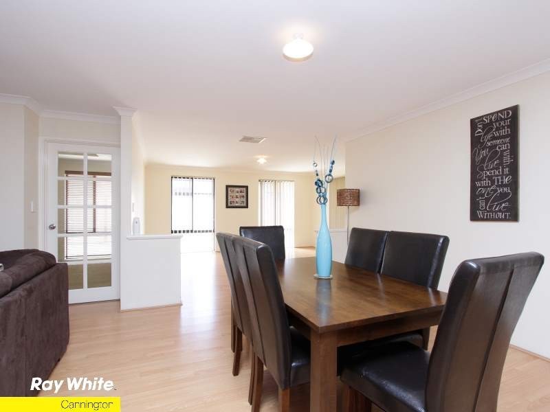 15 Ernest Drive, Success WA 6164