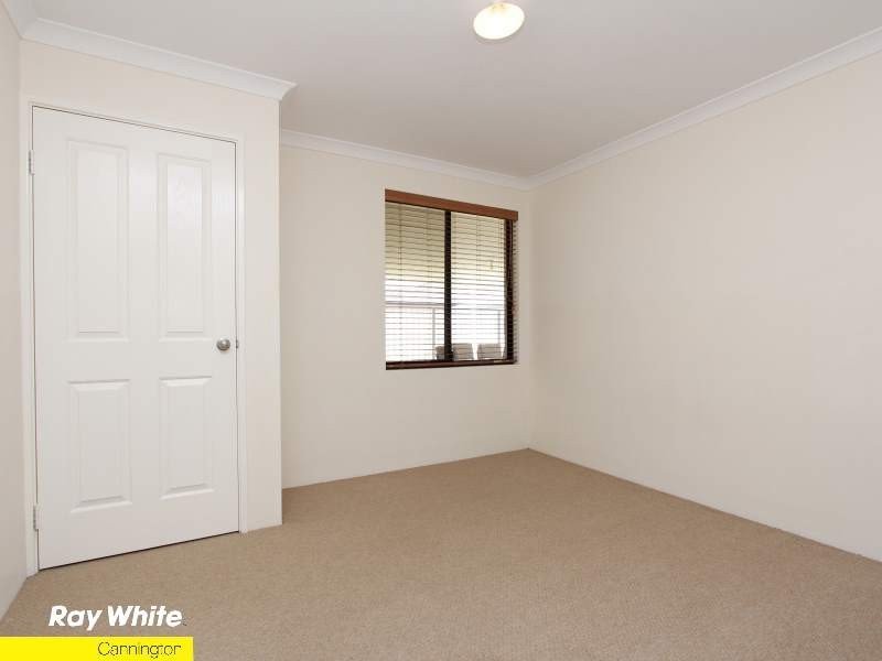 15 Ernest Drive, Success WA 6164