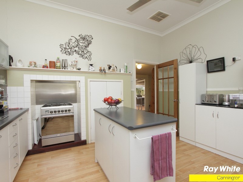 34 Harris Street, Beckenham WA 6107