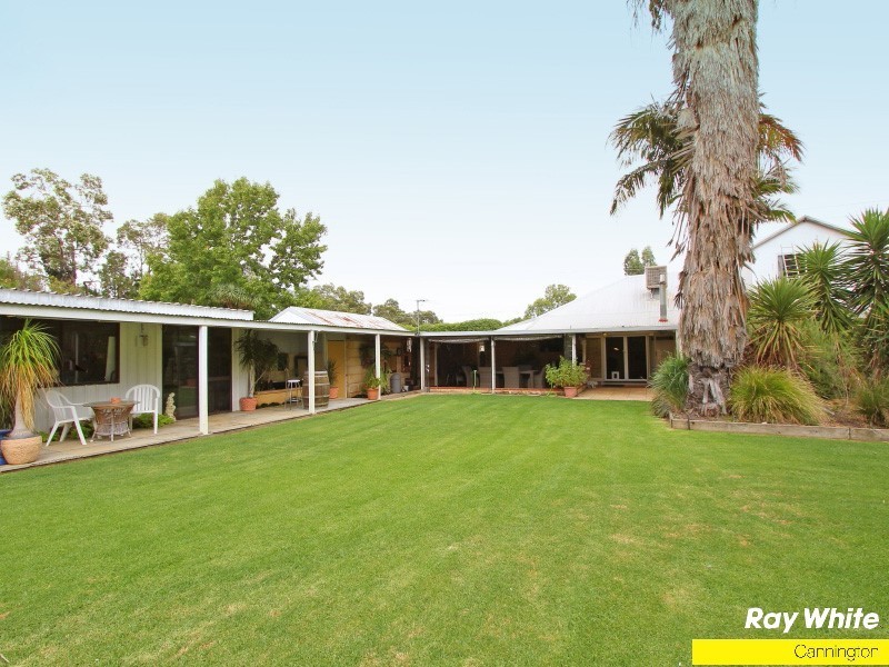 34 Harris Street, Beckenham WA 6107