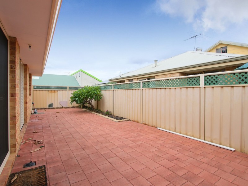 16 Osmond Street, Kenwick WA 6107