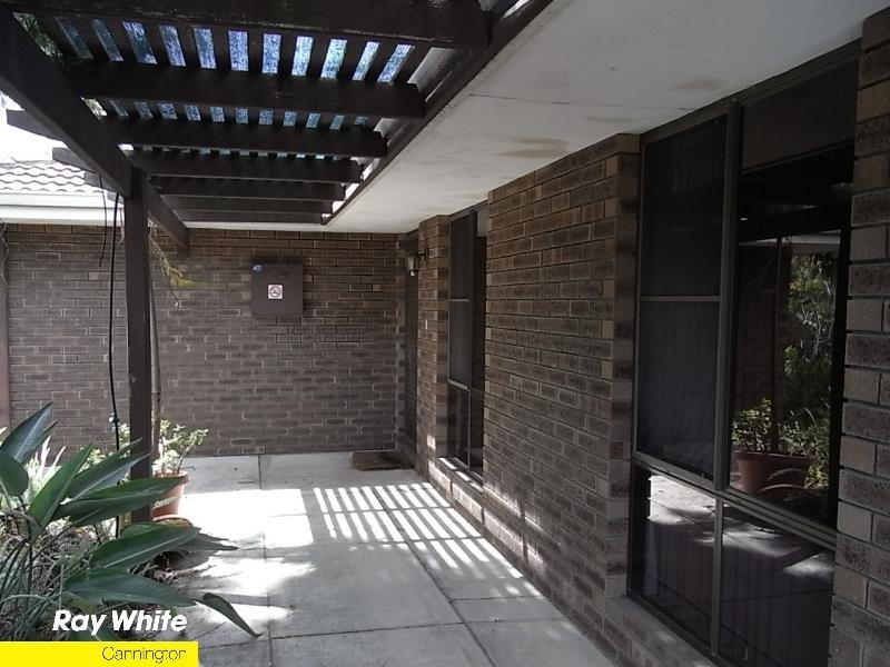 11 Rennison Street, Beckenham WA 6107