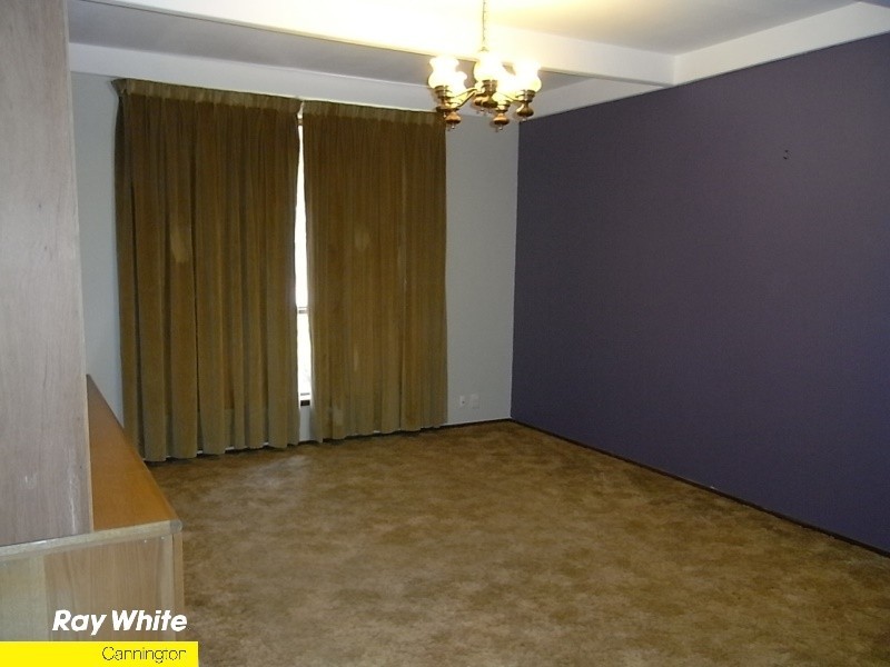 11 Rennison Street, Beckenham WA 6107