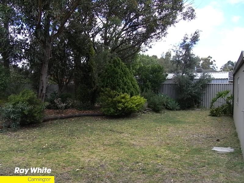 11 Rennison Street, Beckenham WA 6107