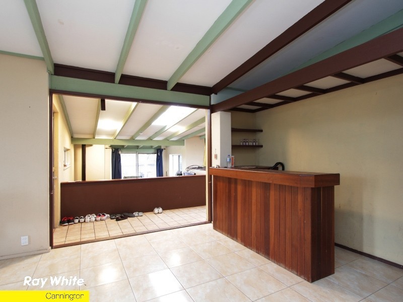 18 Lynstead Street, Beckenham WA 6107