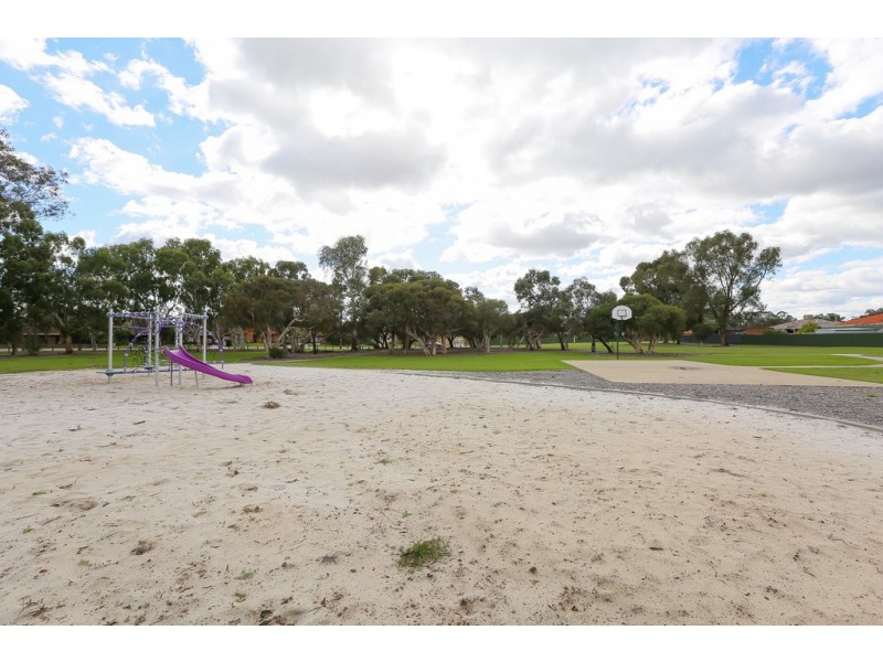 47 Namatjira Way, Kenwick WA 6107