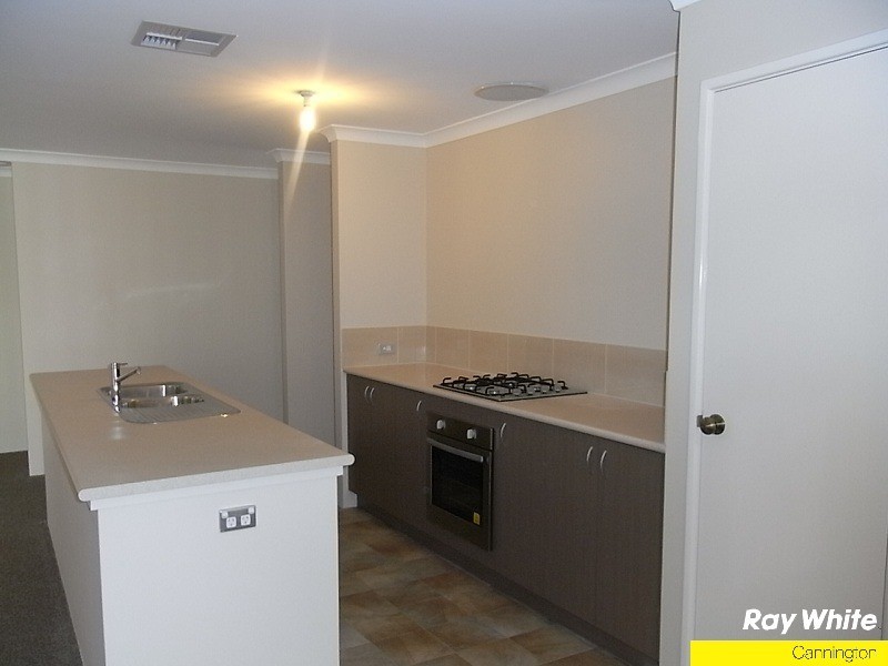 46 Glasgow Wy, Seville Grove WA 6112