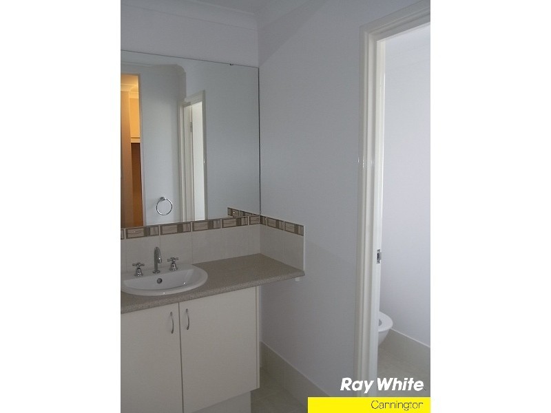 46 Glasgow Wy, Seville Grove WA 6112