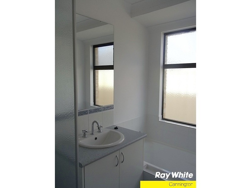 46 Glasgow Wy, Seville Grove WA 6112