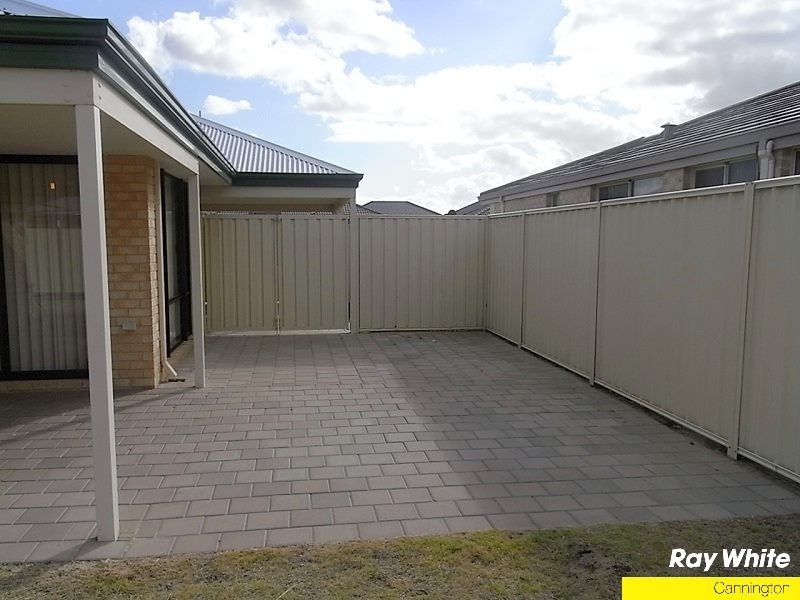 46 Glasgow Wy, Seville Grove WA 6112