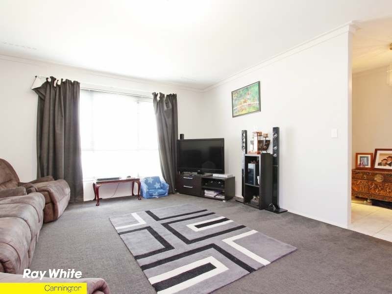 14 Dobell St, Huntingdale WA 6110