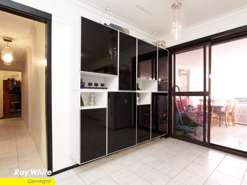 14 Dobell St, Huntingdale WA 6110