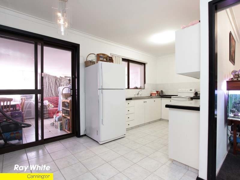 14 Dobell St, Huntingdale WA 6110