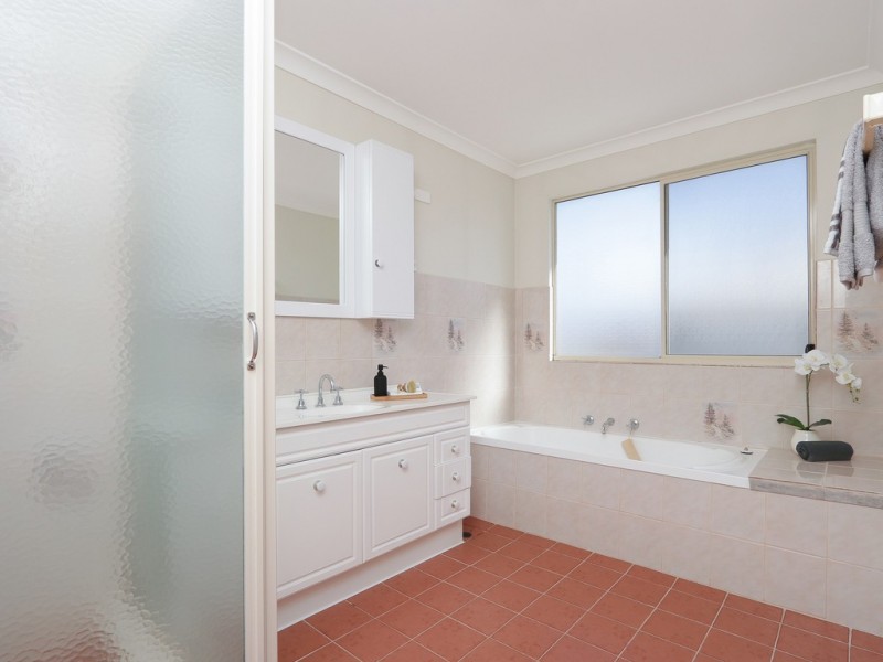 17 Bradford Street, Cannington WA 6107