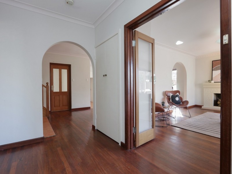 17 Bradford Street, Cannington WA 6107