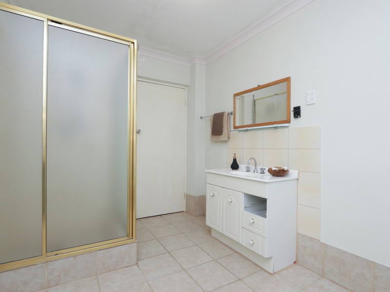 17 Bradford Street, Cannington WA 6107