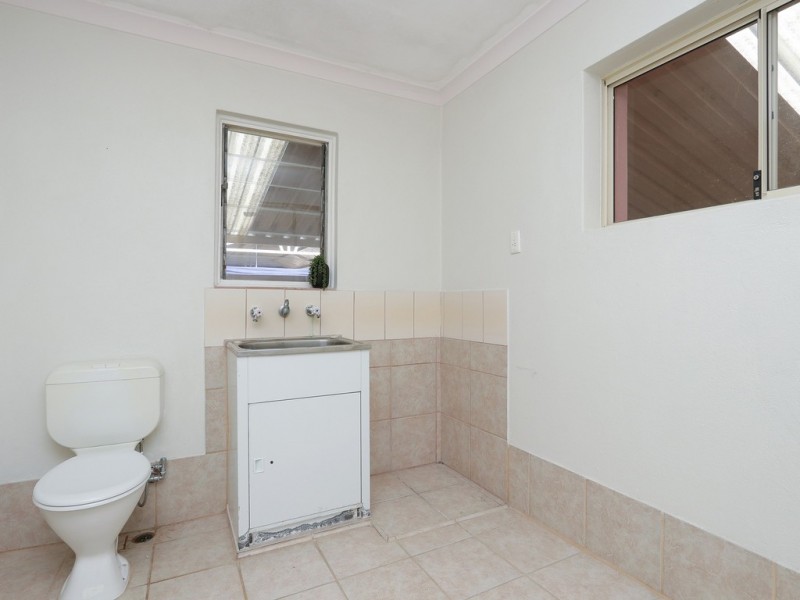 17 Bradford Street, Cannington WA 6107