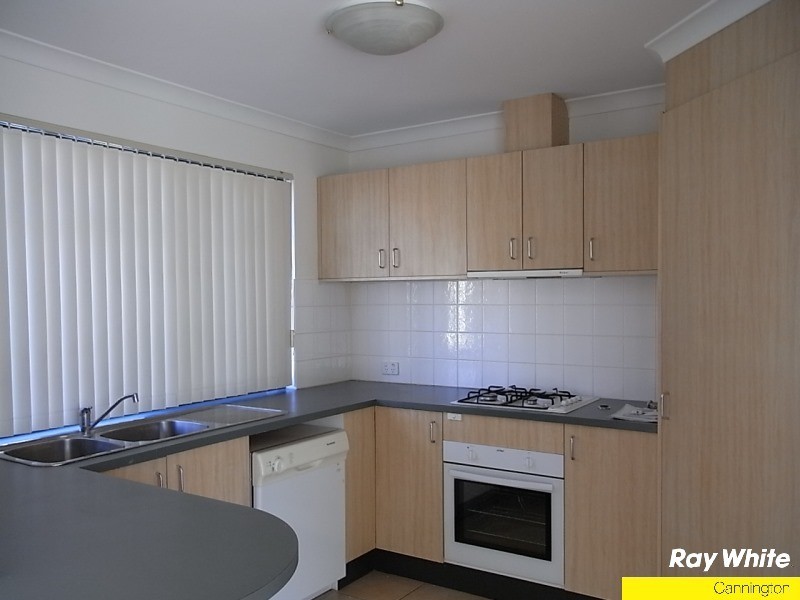2/194 Hamilton Street, Queens Park WA 6107