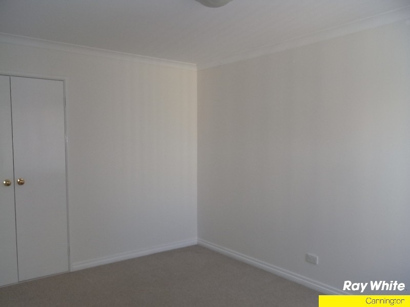 2/194 Hamilton Street, Queens Park WA 6107
